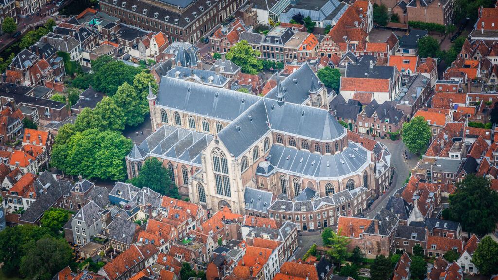 De Pieterskerkwijk in Leiden met als middelpunt de Pieterskerk